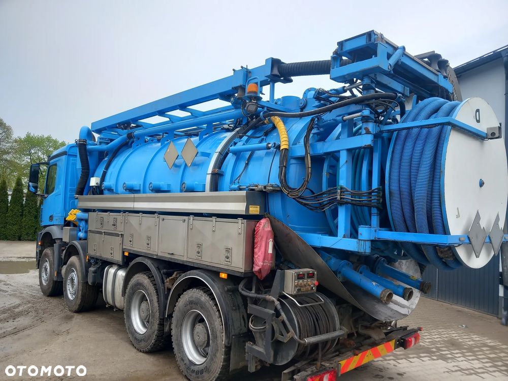 Mercedes-Benz Arocs - 6