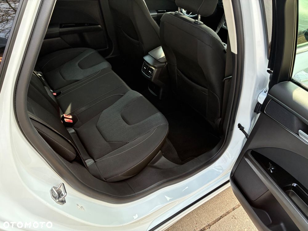 Ford Mondeo 2.0 EcoBlue Titanium - 14