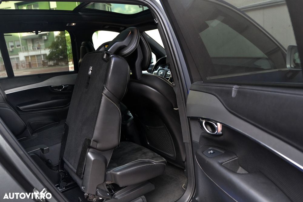 Volvo XC 90 D5 AWD Geartronic RDesign - 24