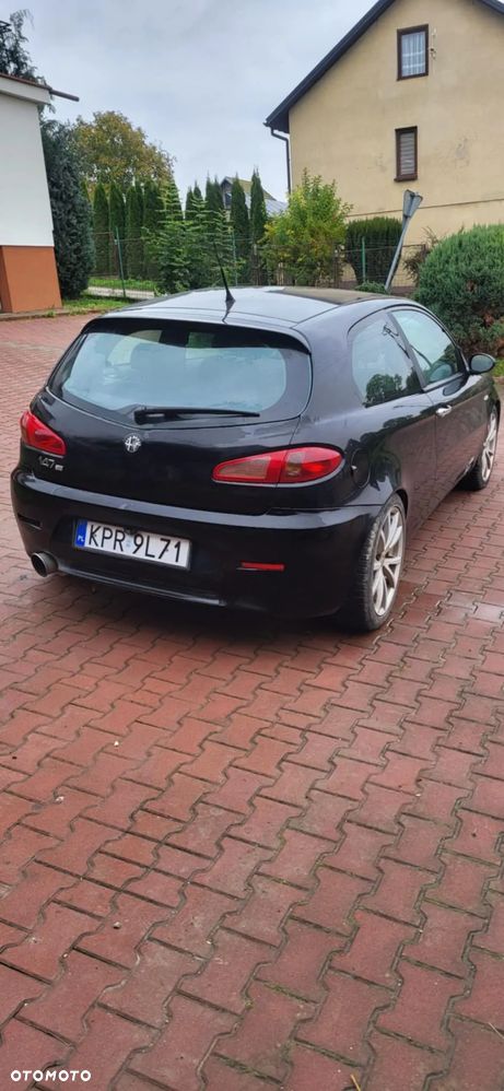 Alfa Romeo 147 1.6 Twin Spark Black Line - 5