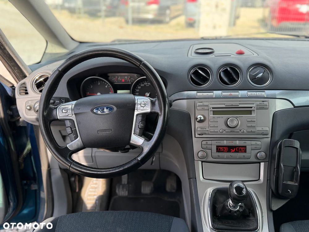 Ford Galaxy 2.0 TDCi Ghia - 13