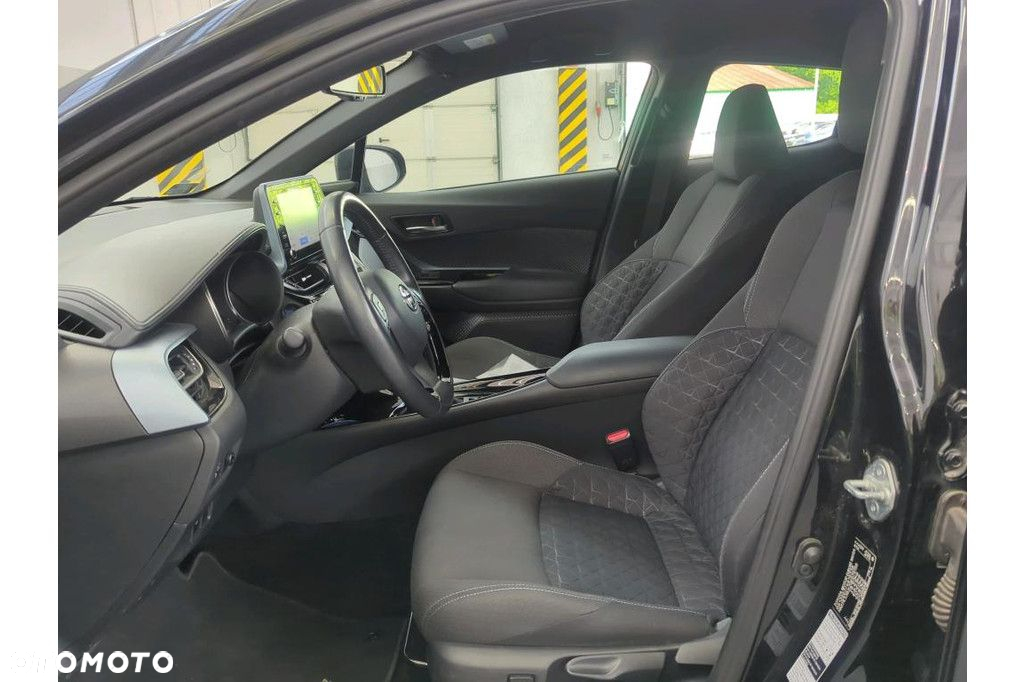 Toyota C-HR - 5