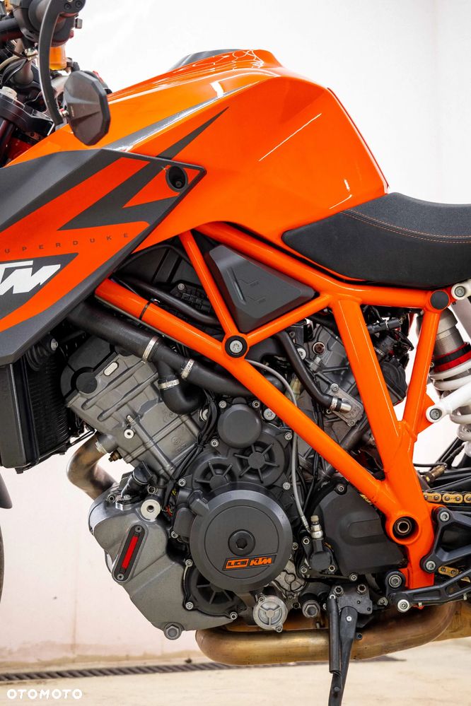 KTM Super Duke - 13