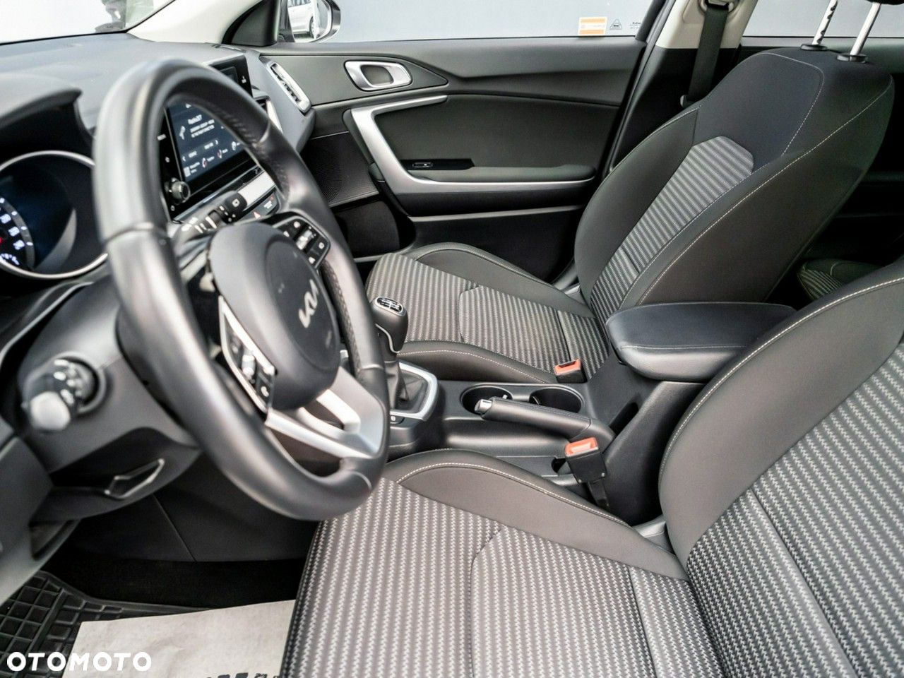 Kia XCeed 1.5 T-GDI M - 19