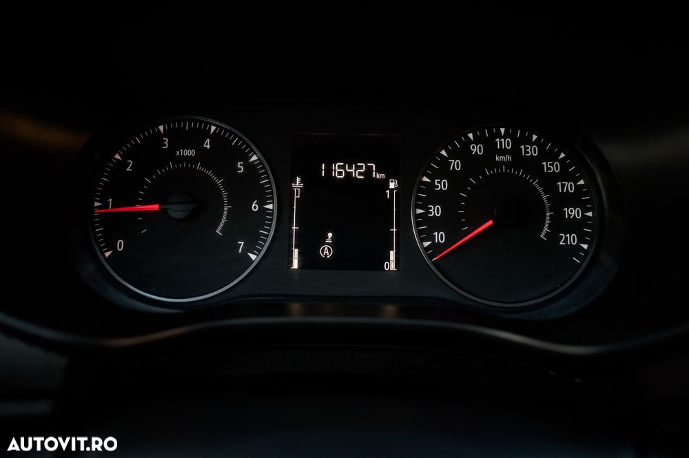 Dacia Logan TCe 90 MT6 Comfort - 24