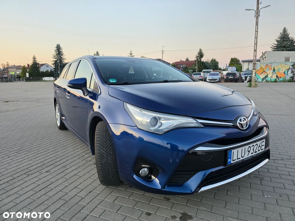 Toyota Avensis Touring Sports 1.8 Multidrive S Comfort - 14