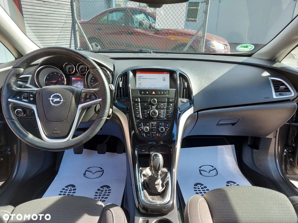 Opel Astra 1.4 Turbo ecoFLEX Start/Stop Innovation - 2