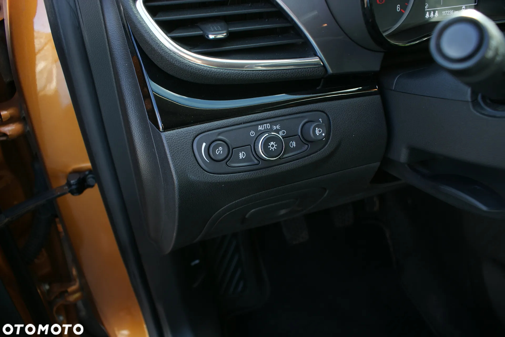 Opel Mokka X 1.6 CDTI Design Line S&S - 14