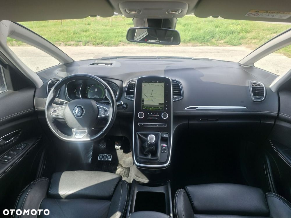Renault Scenic - 11