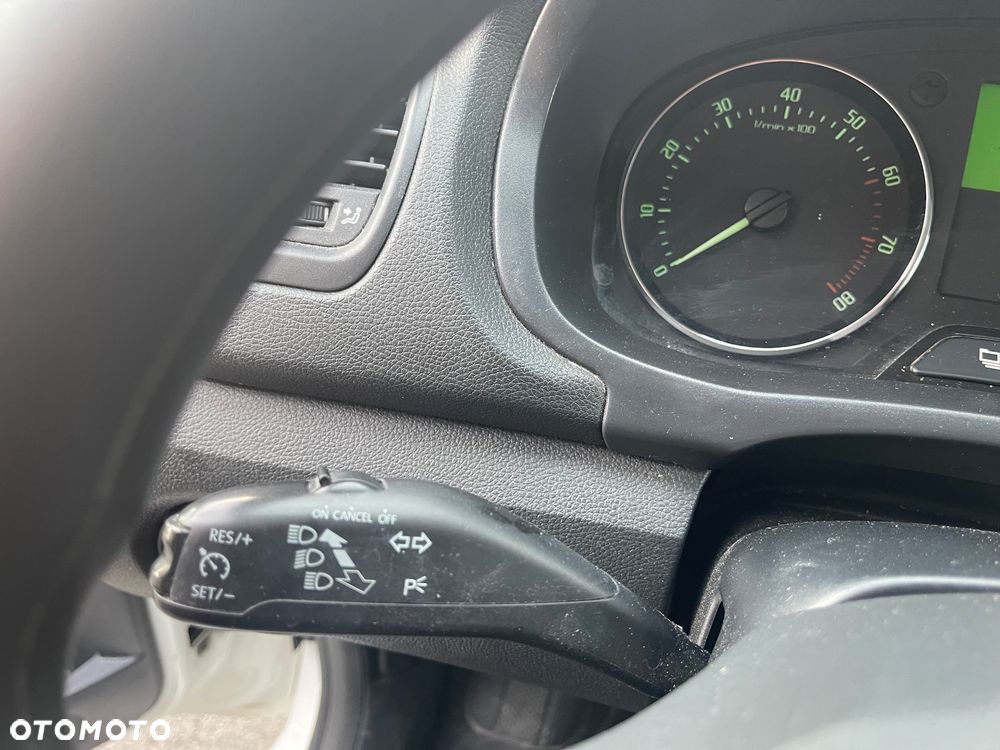 Skoda Fabia 1.2 TSI Active - 16