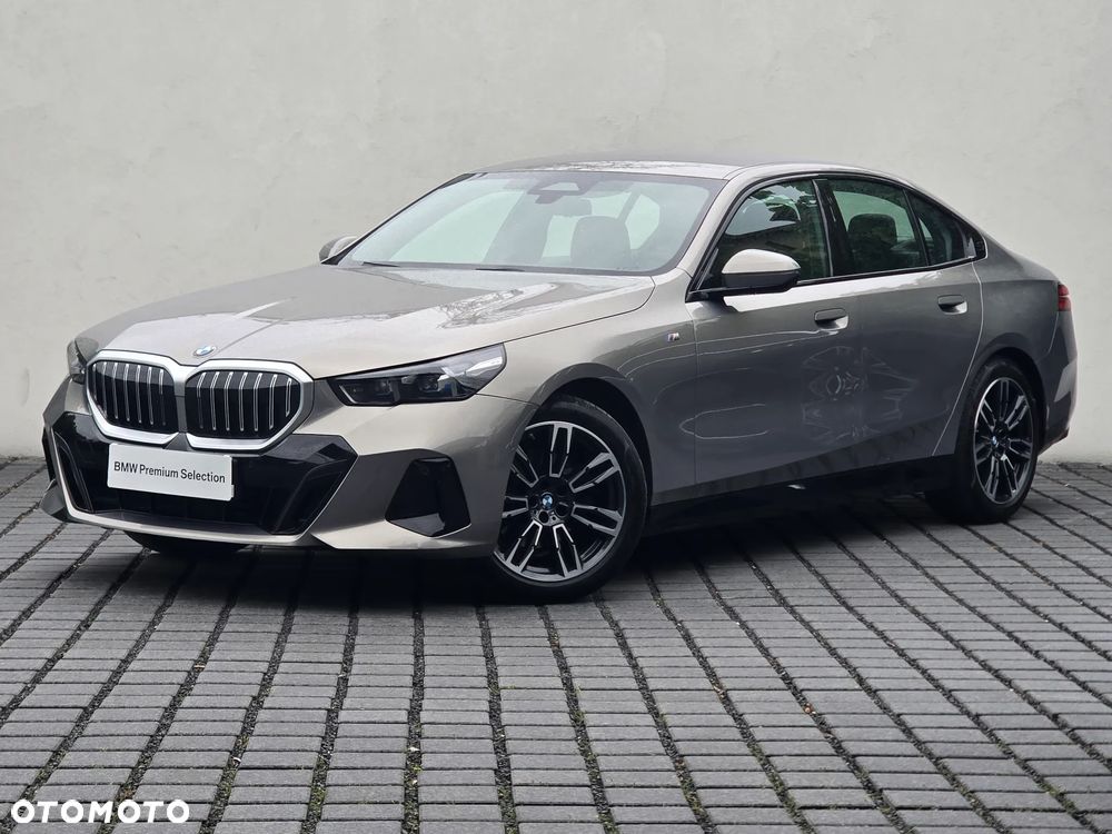 BMW Seria 5 520d xDrive mHEV M Sport - 3