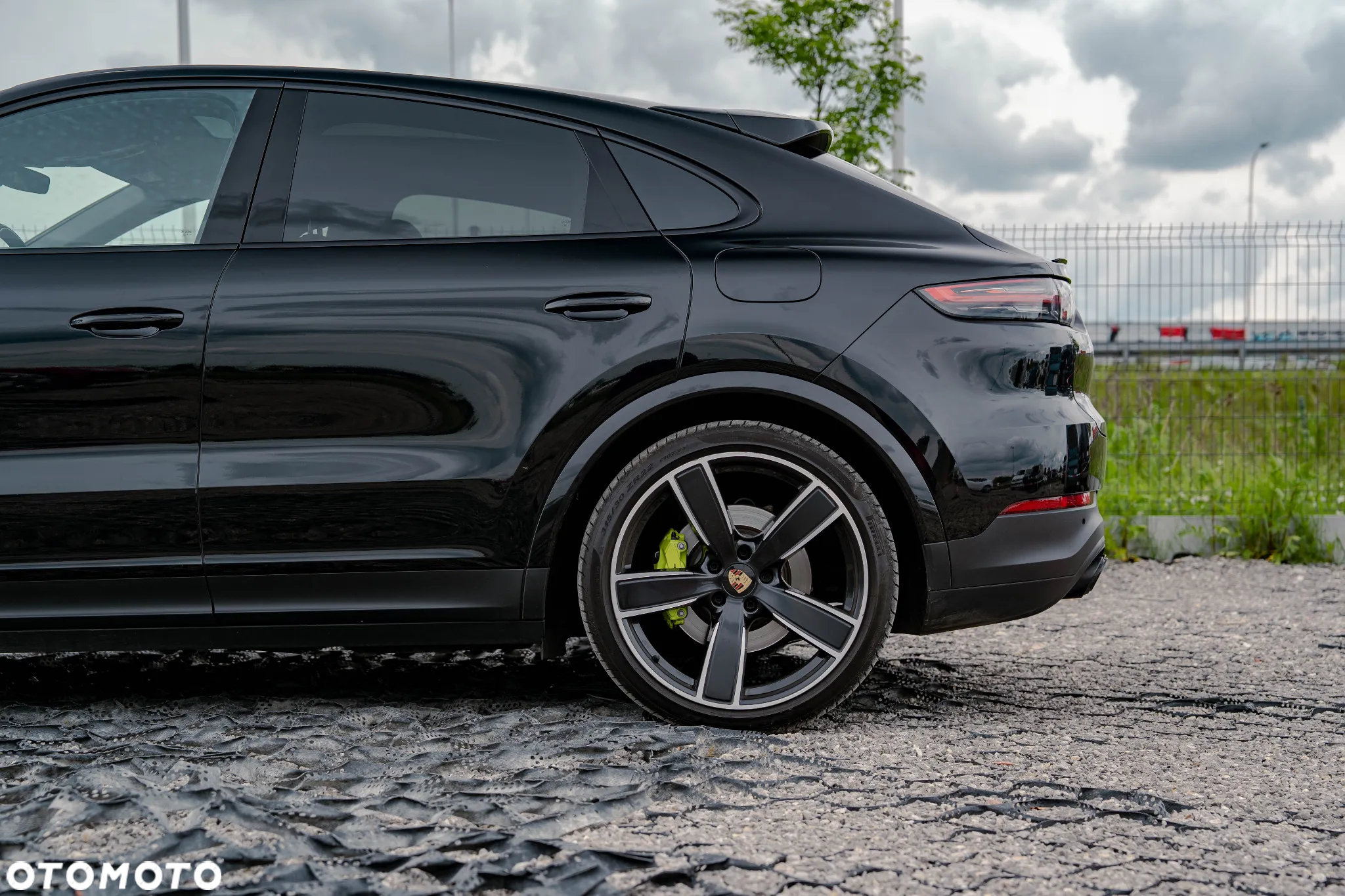 Porsche Cayenne ver-coupe-e--hybrid-platinum-edition - 11