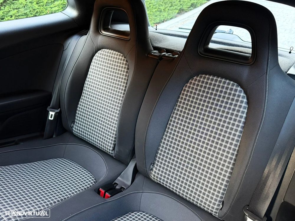 VW Scirocco 2.0 TDI Sport - 19
