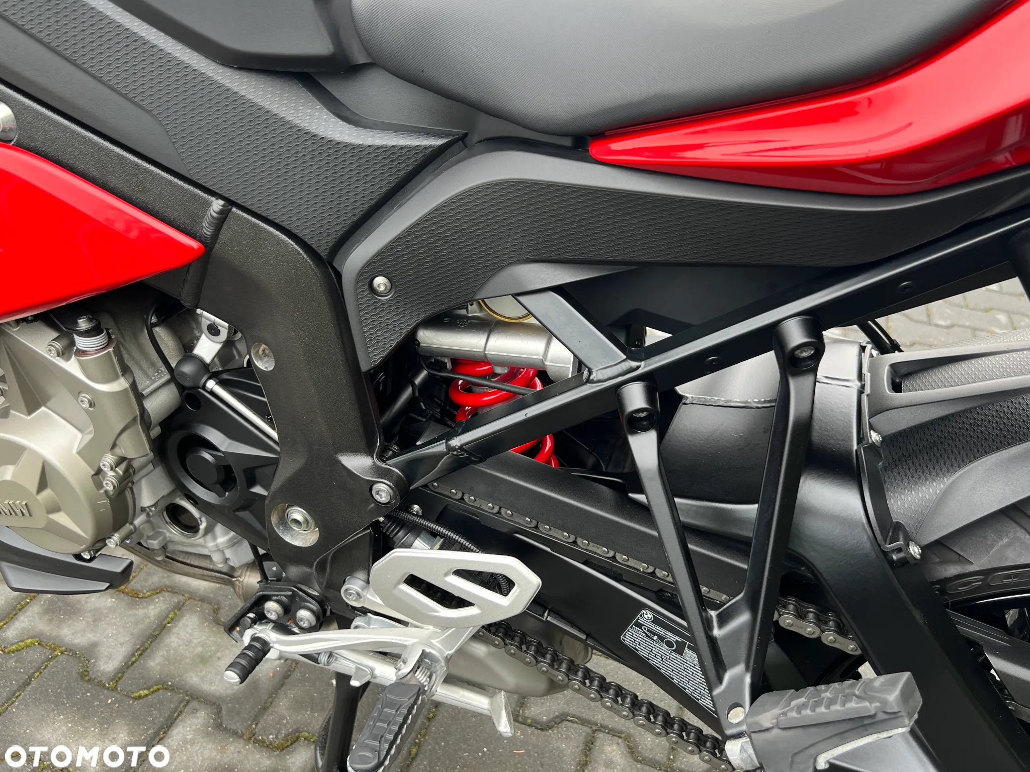 BMW XR - 18