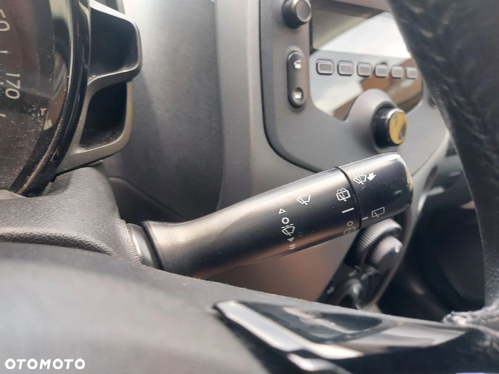 Toyota Aygo x-play - 18
