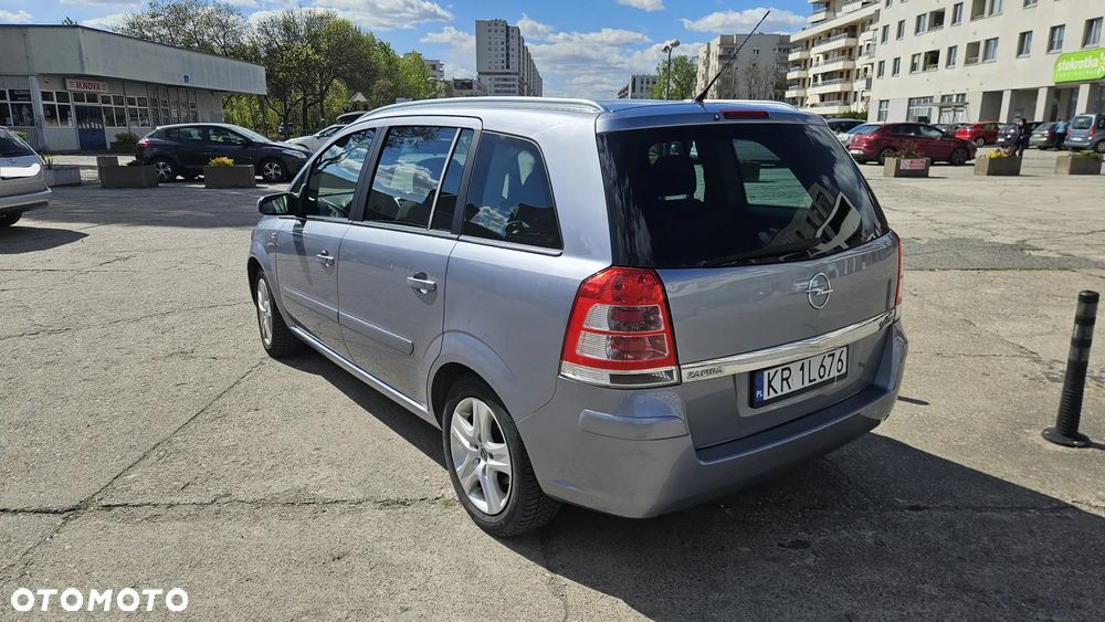 Opel Zafira 1.6 Enjoy - 11
