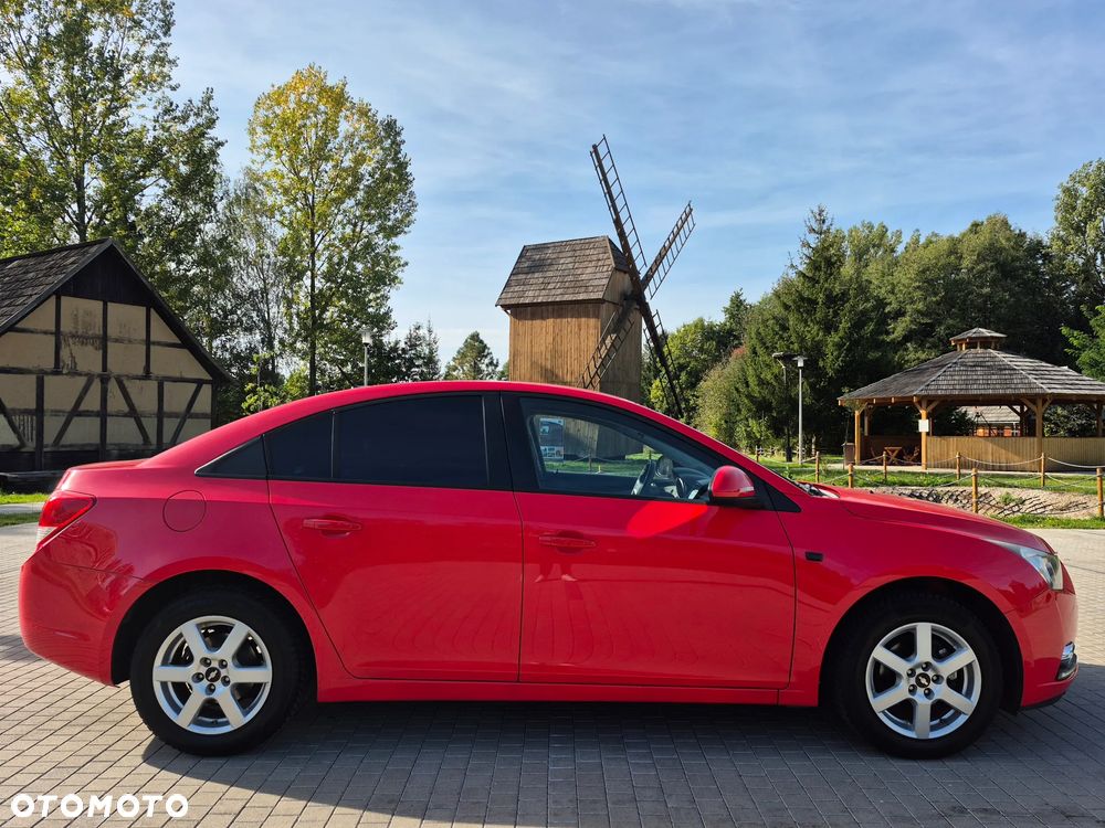Chevrolet Cruze 1.6 - 38