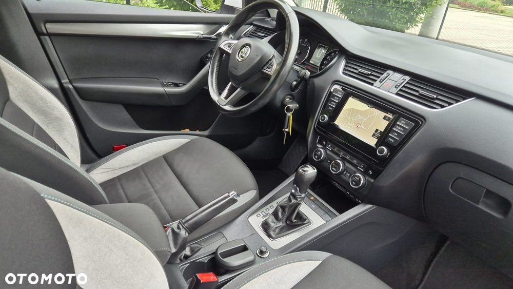 Skoda Octavia 1.4 TSI DSG Ambition - 15