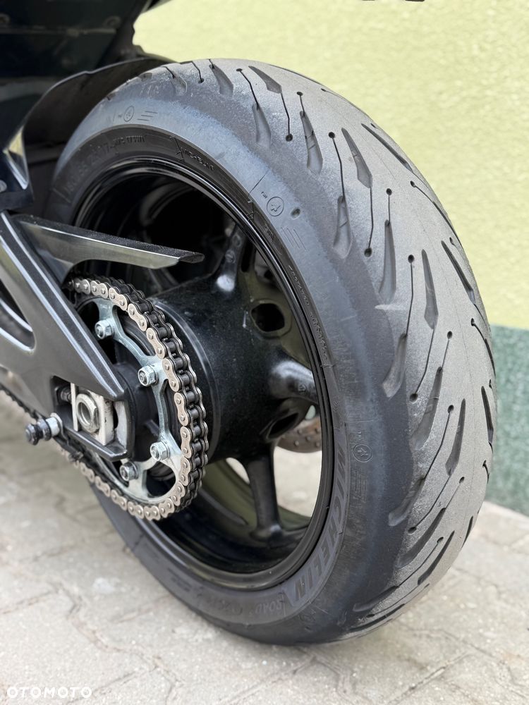 Yamaha FZ8 - 22