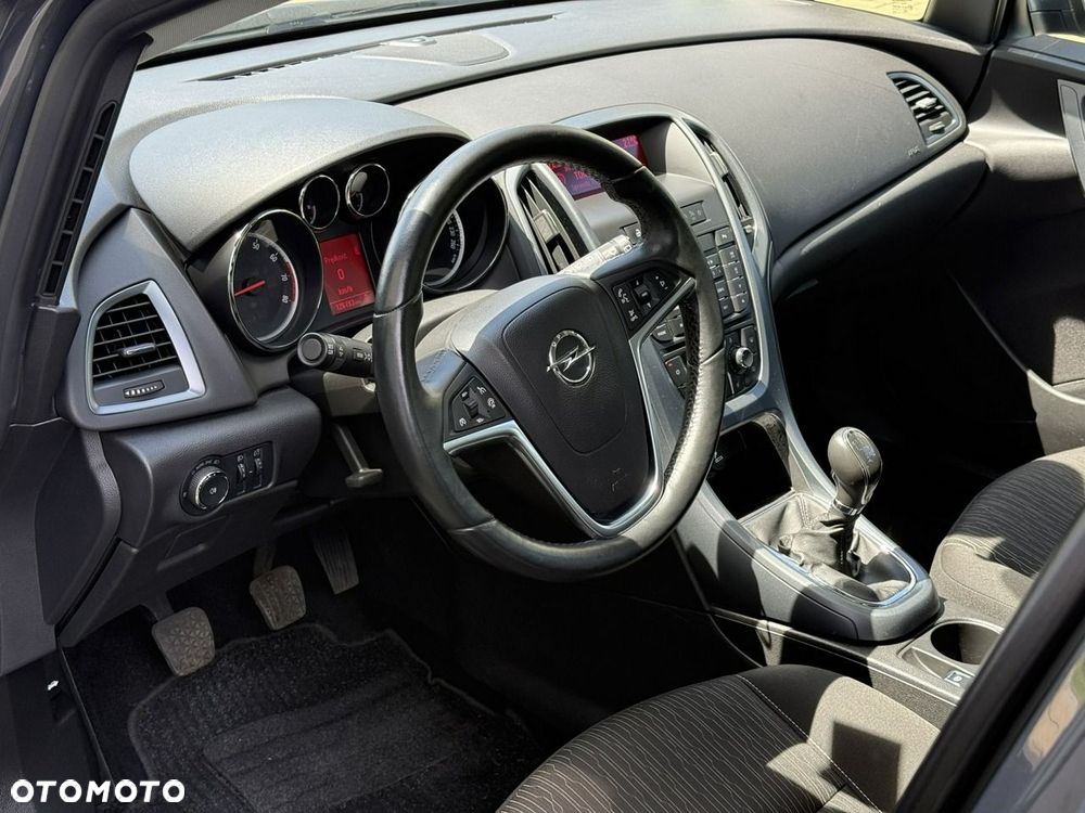 Opel Astra - 16
