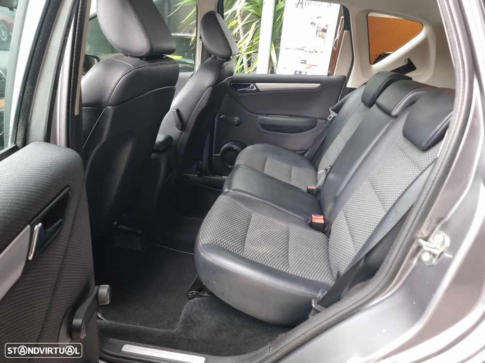 Mercedes-Benz A 160 Avantgarde Aut. - 5