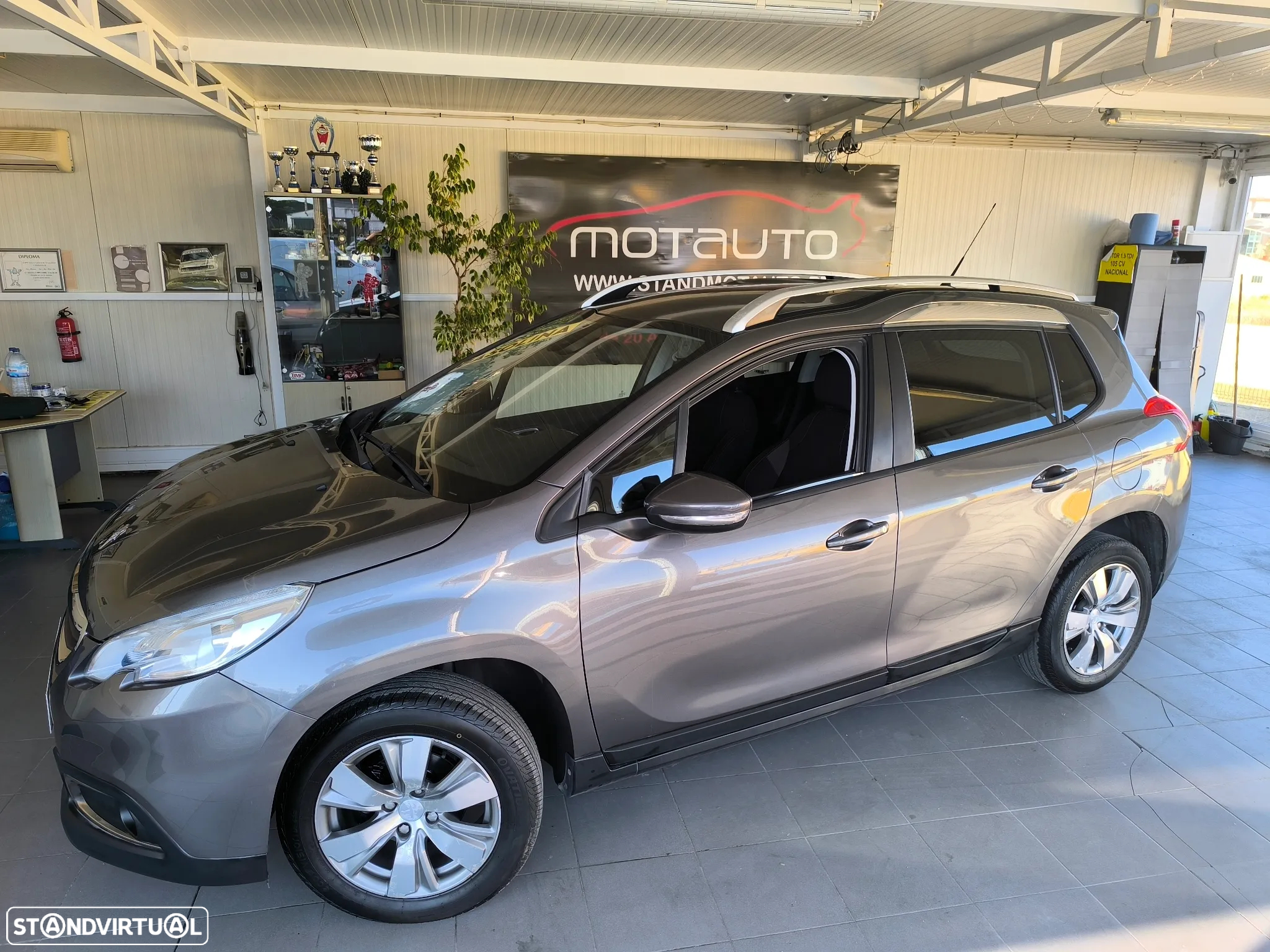 Peugeot 208 1.2 PureTech Allure - 4