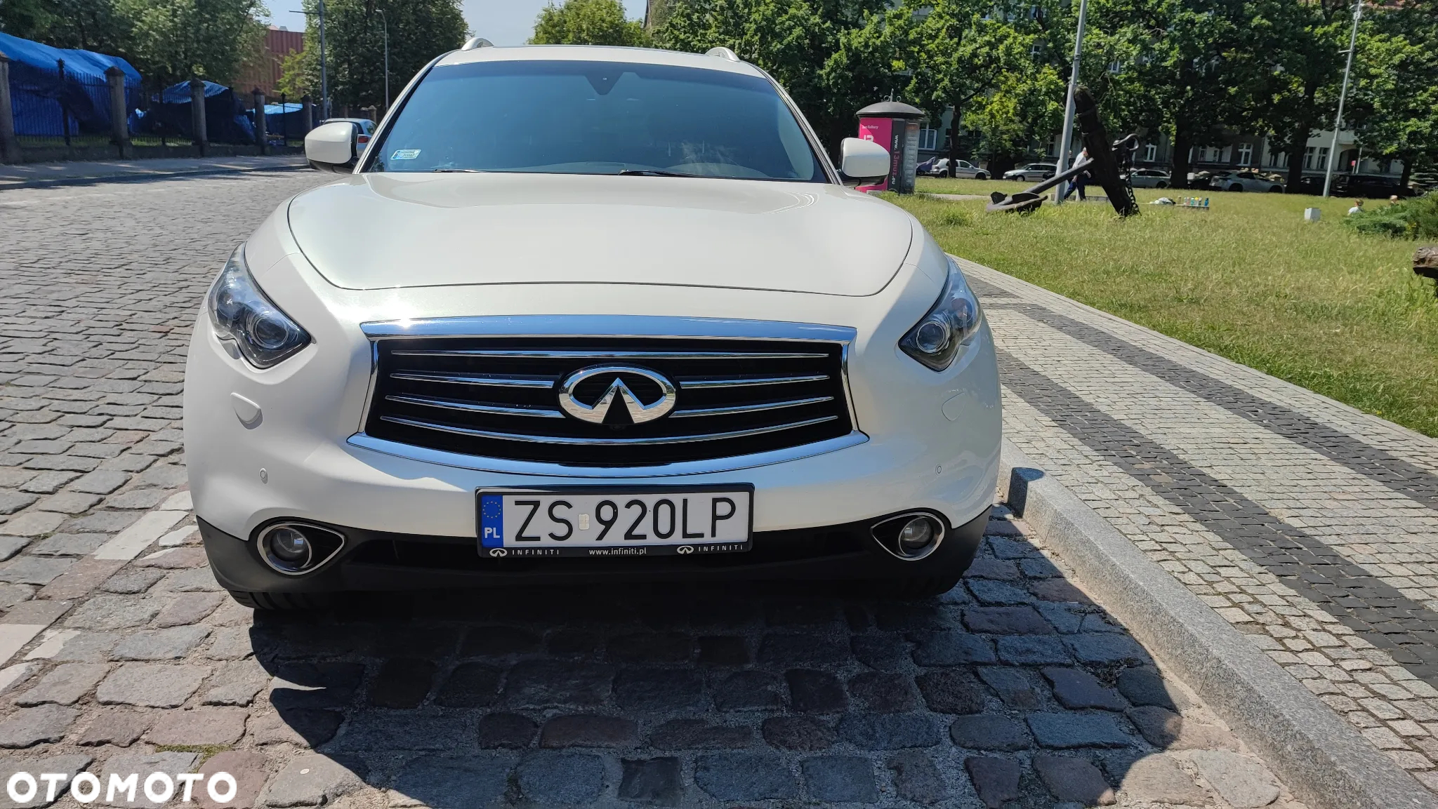 Infiniti Q70 3.7 S Premium - 2