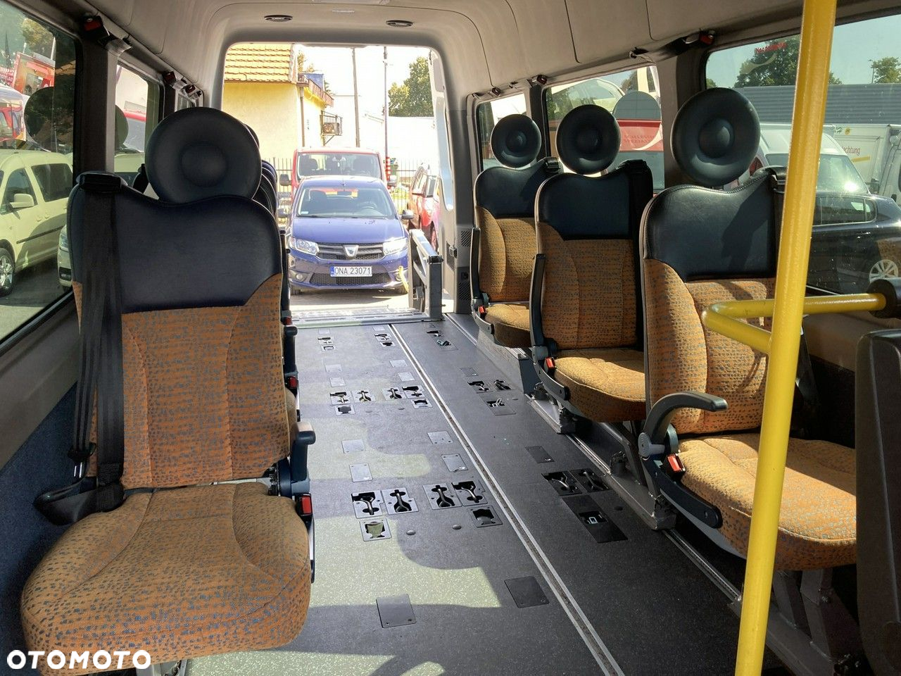 Mercedes-Benz Sprinter - 26