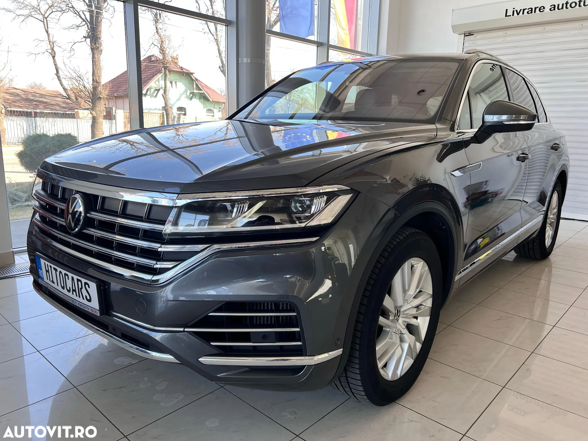 Volkswagen Touareg - 2