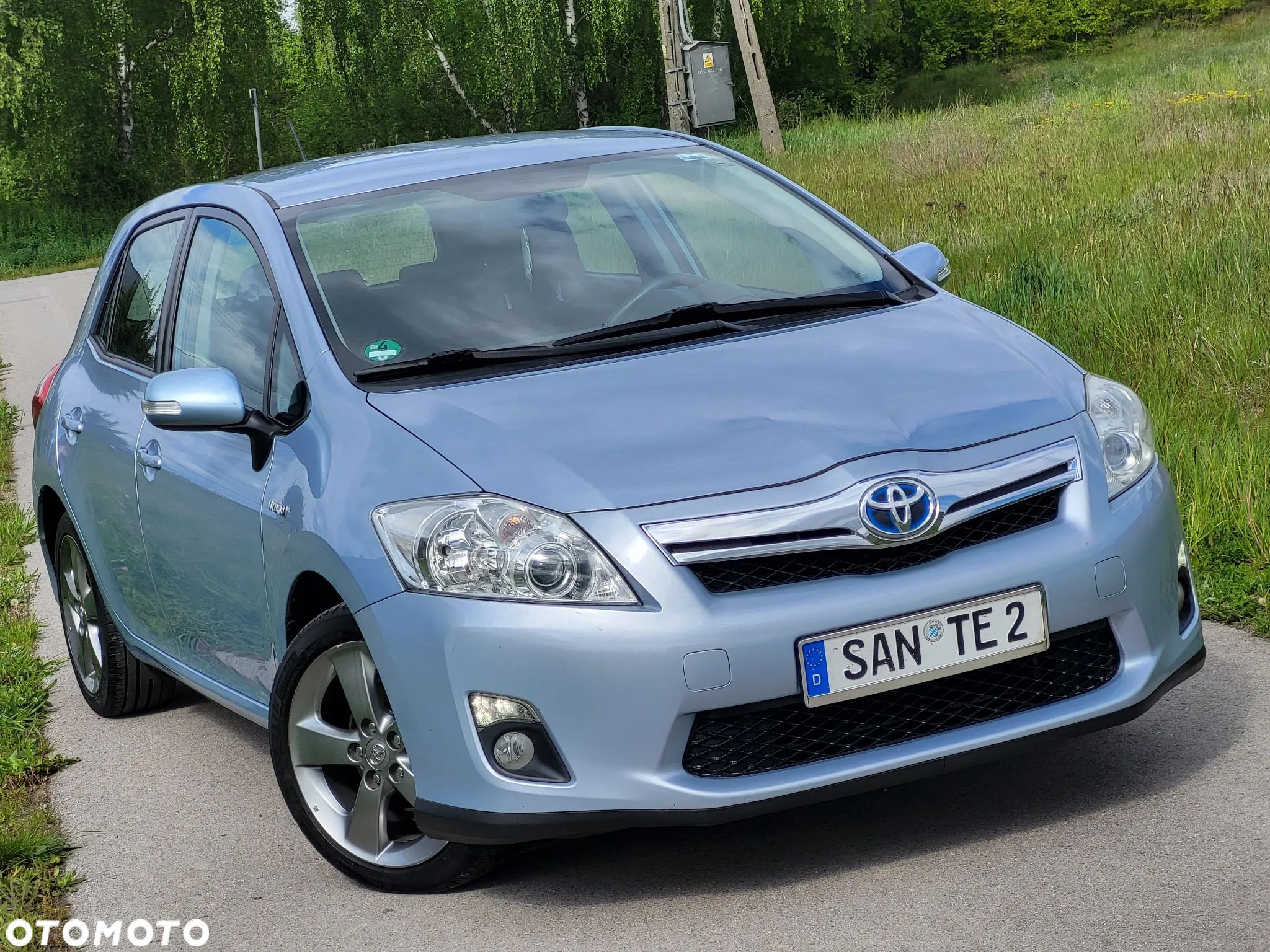 Toyota Auris 1.8 HSD Prestige NAVI - 1