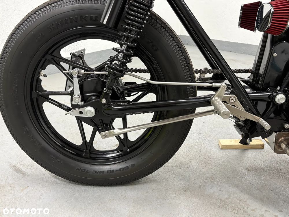 Honda CB - 11
