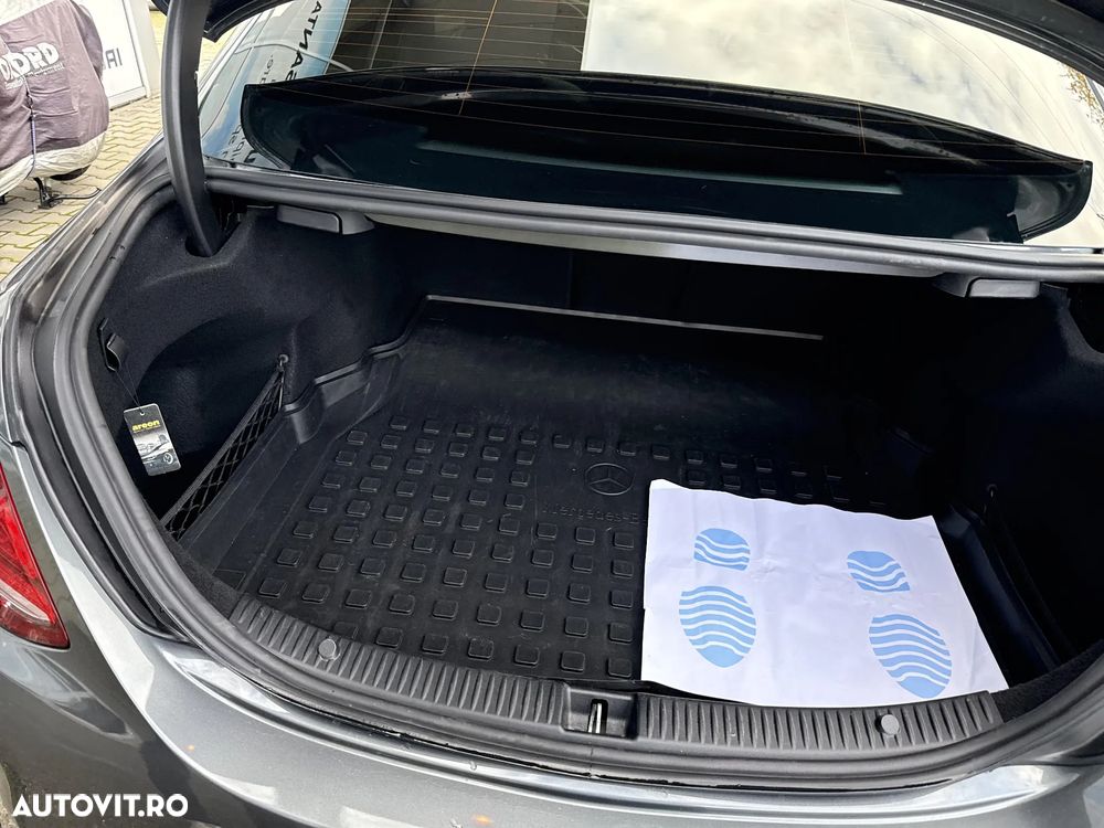 Mercedes-Benz C - 20