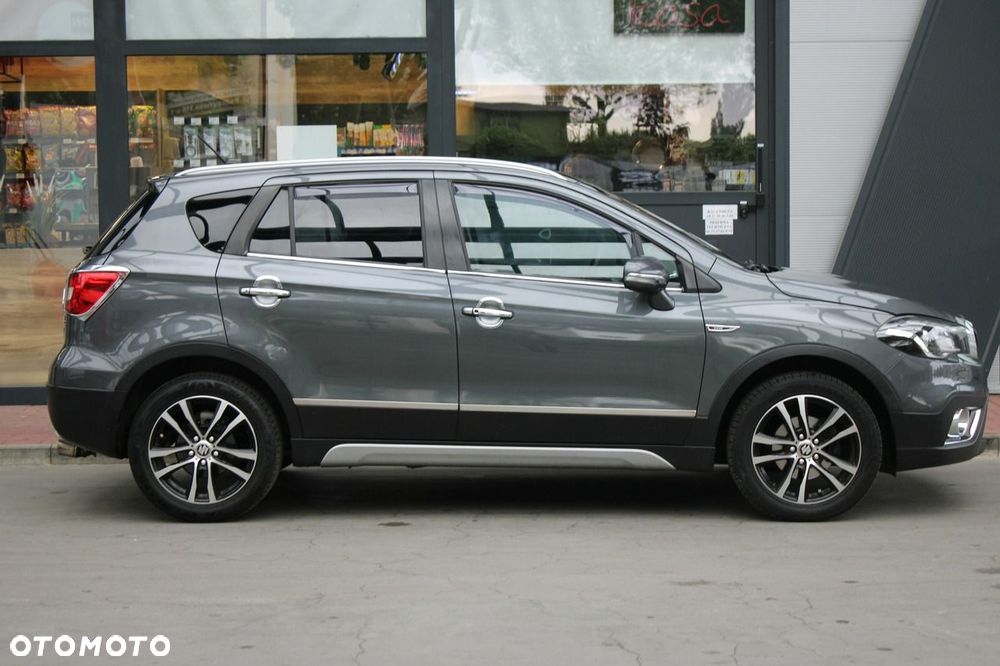 Suzuki SX4 S-Cross 1.4 T Premium 4WD - 39
