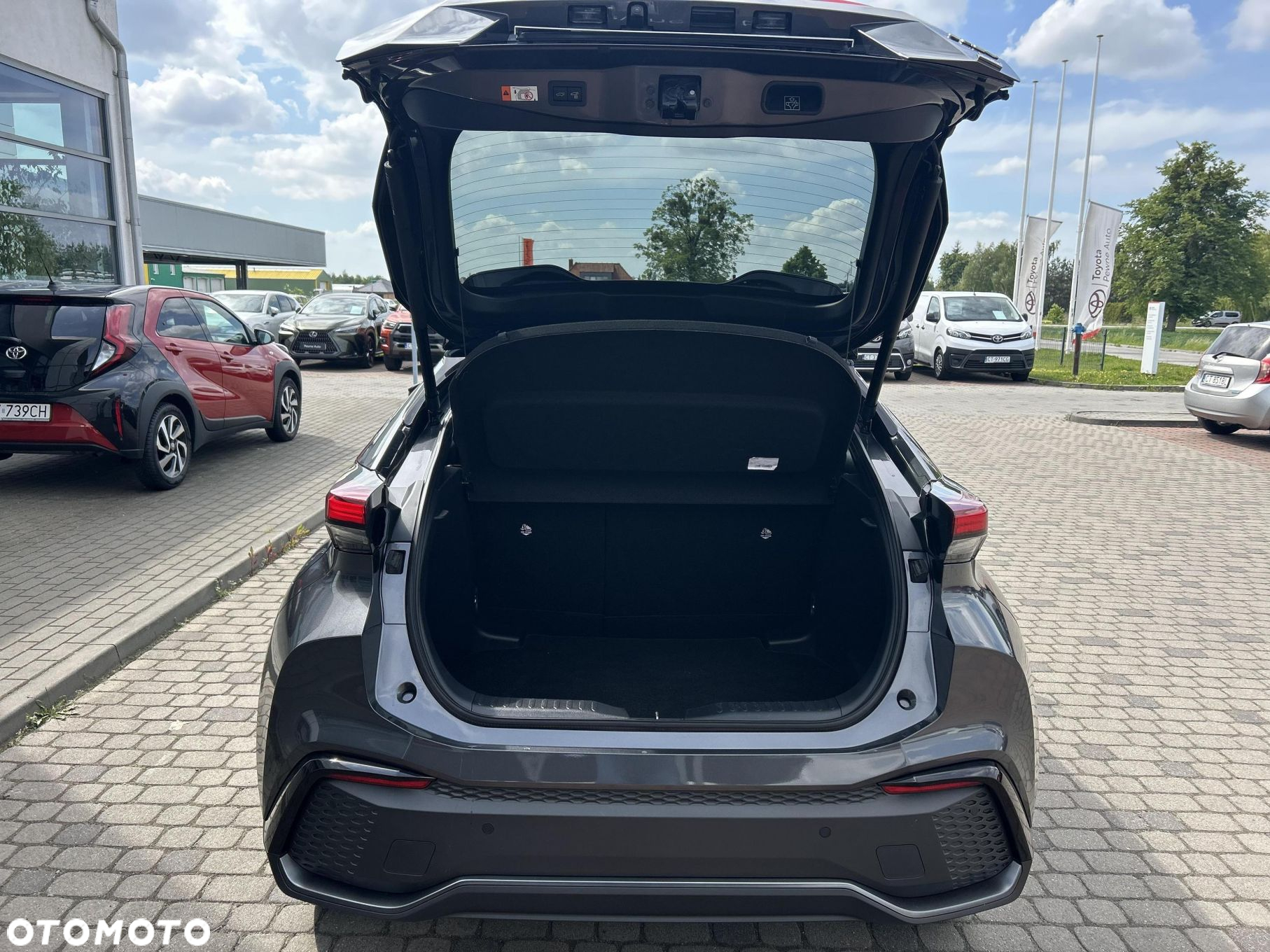 Toyota C-HR - 10