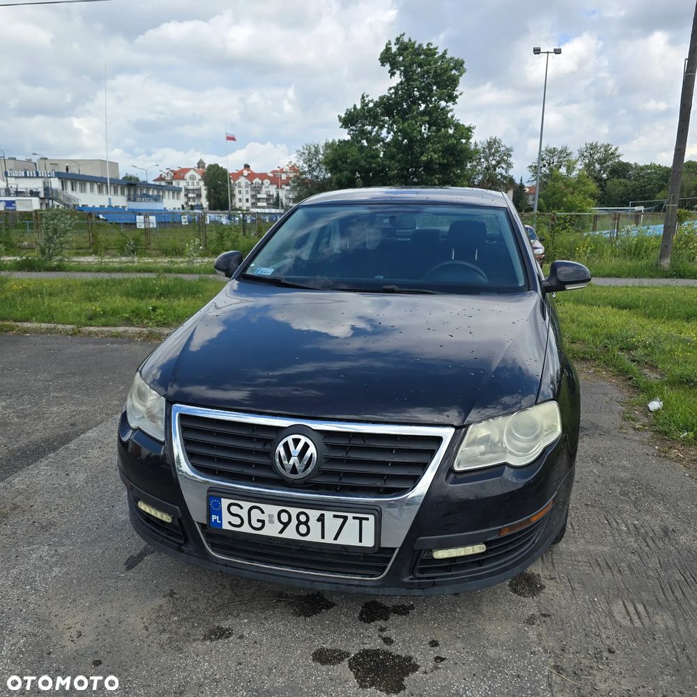 Volkswagen Passat 1.9 TDI Trendline - 1