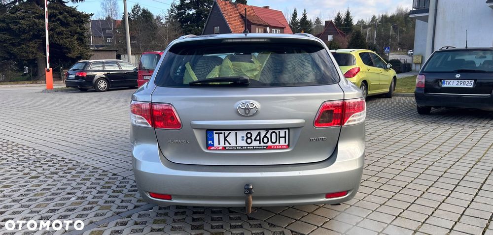 Toyota Avensis 2.0 D-4D - 4