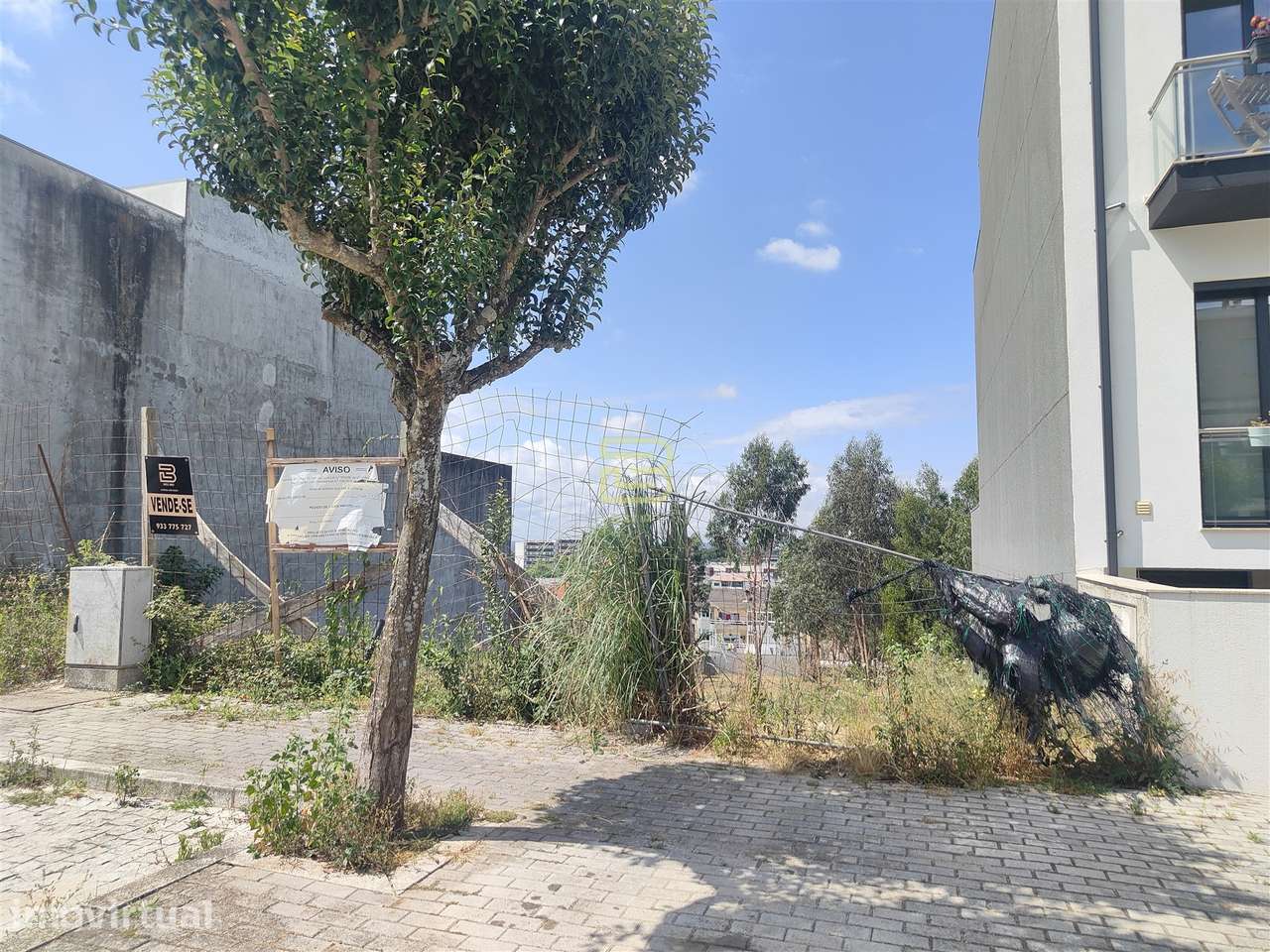 LOTE de TERRENO com 209,86 m2 em Ermesinde, PROJETO APROVADO para CONS - Grande imagem: 2/9