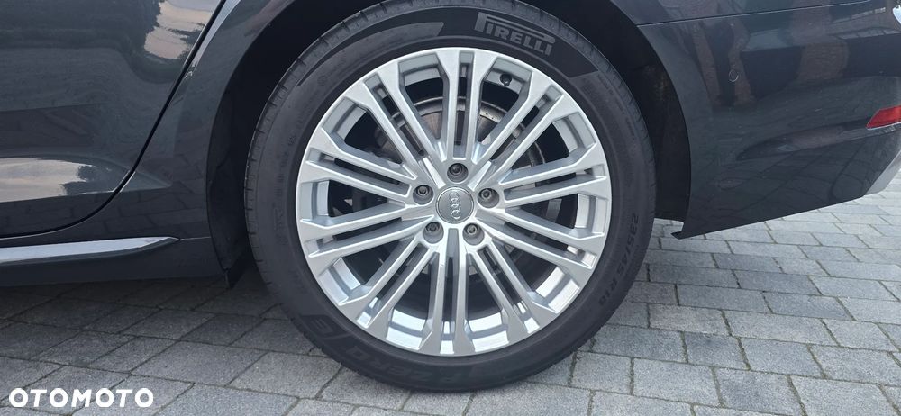 Audi A4 Limousine - 33
