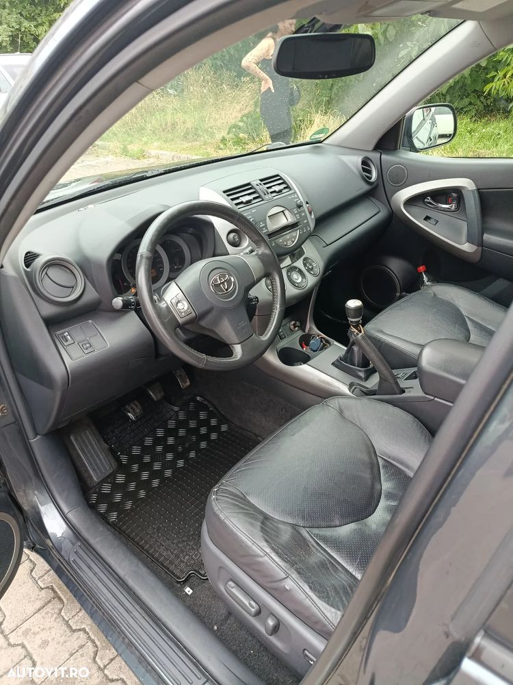 Toyota RAV4 2.2 D-CAT 4x4 Executive - 9