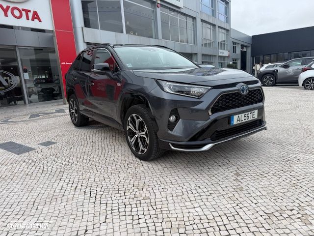 Toyota RAV4 2.5 HDF Plug-in Square Co.AWD-i - 2