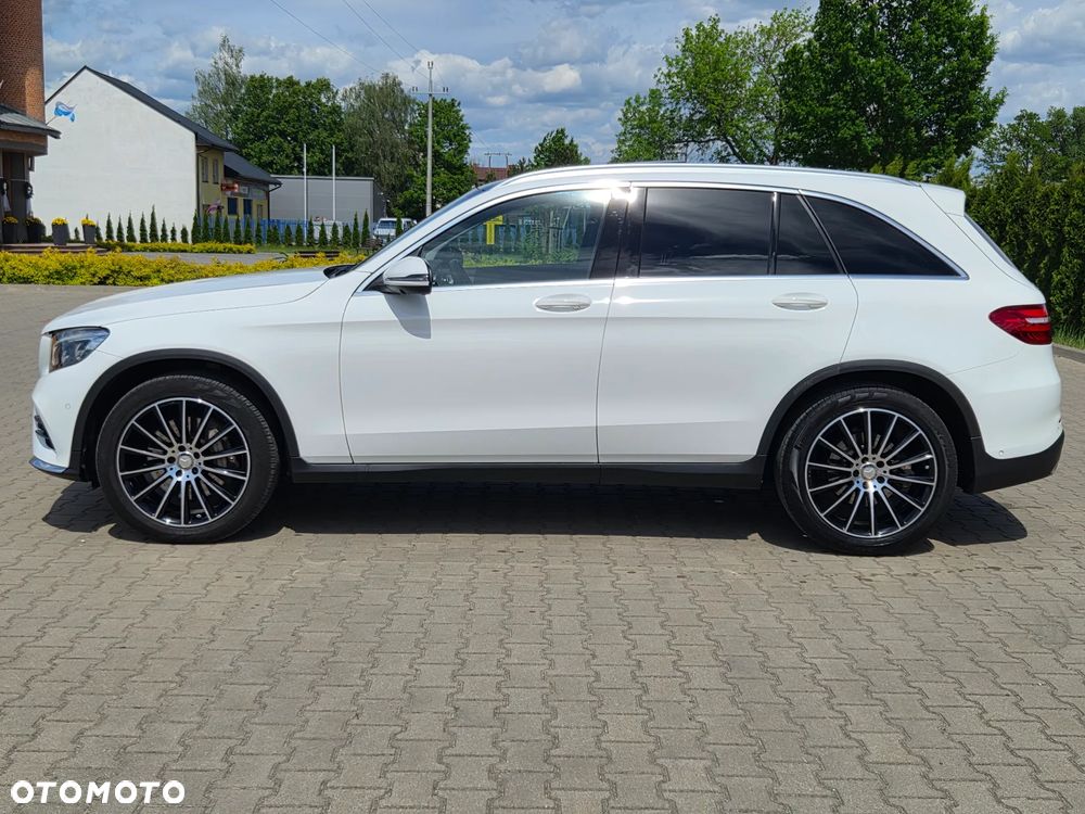 Mercedes-Benz GLC 250 4Matic 9G-TRONIC AMG Line - 5
