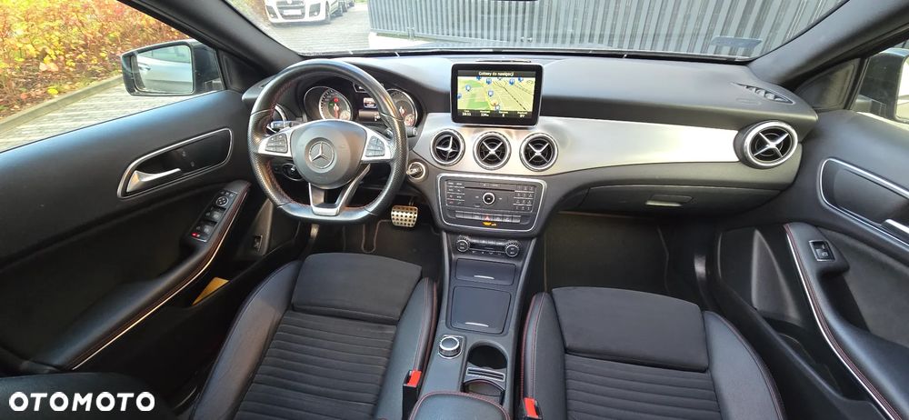 Mercedes-Benz GLA 220 d AMG Line - 19