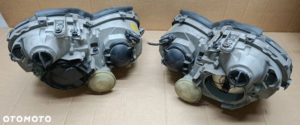 W203 lampa przednia przód Europa oryginał stan bdb bez uszkodzeń C klasa Mercedes A203 820 02 61 - 4