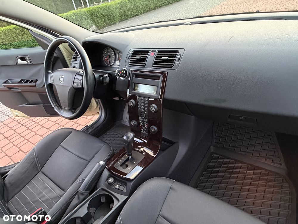 Volvo S40 2.4i Momentum - 25