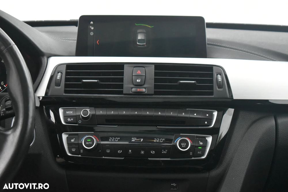 BMW Seria 3 320d xDrive AT - 13