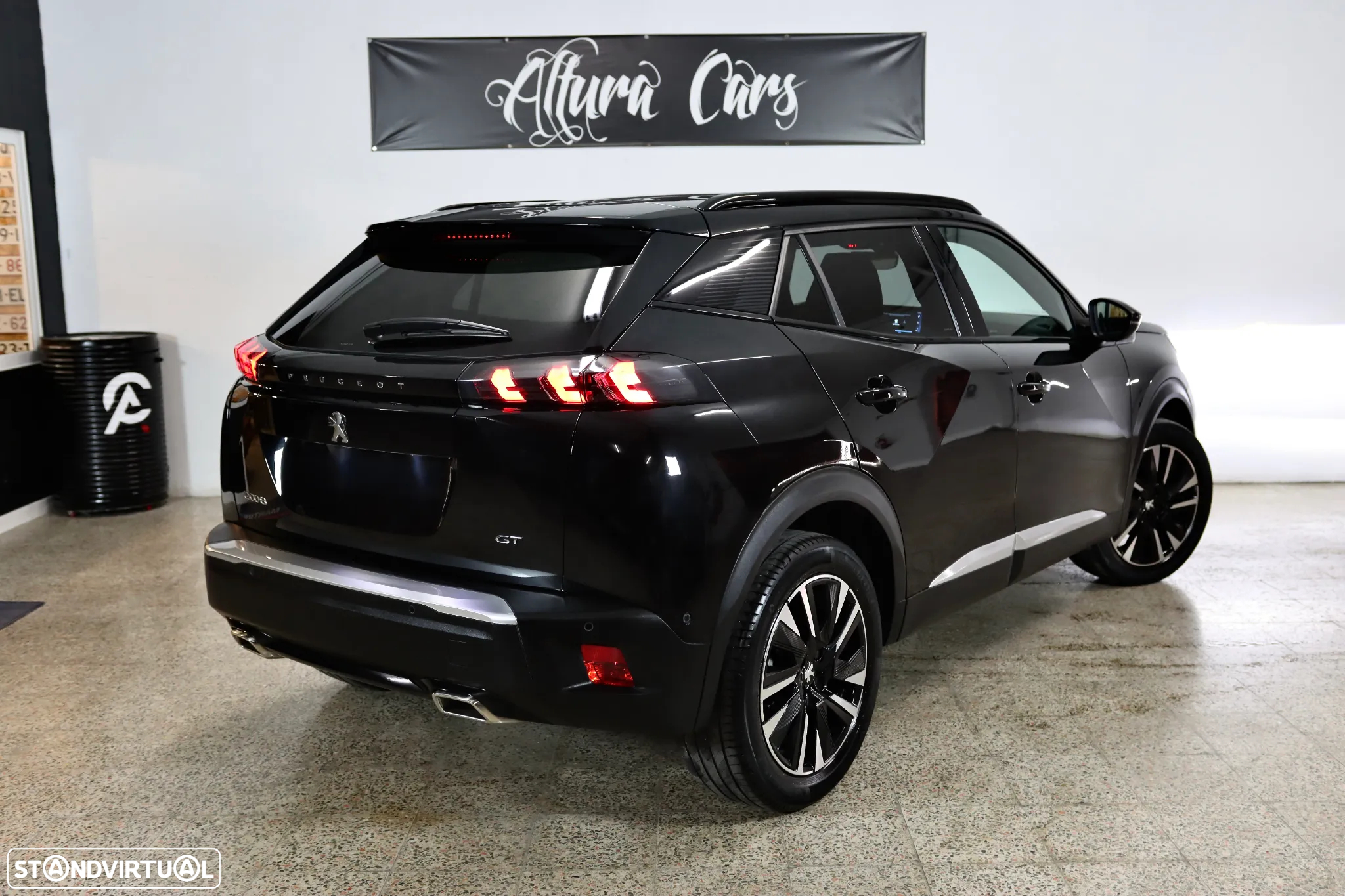 Peugeot 2008 PureTech 130 EAT8 GT - 38