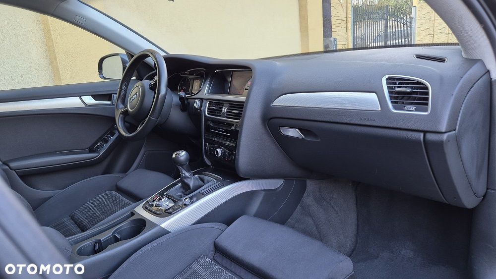 Audi A4 Avant 2.0 TDI DPF clean diesel S line Sportpaket - 9