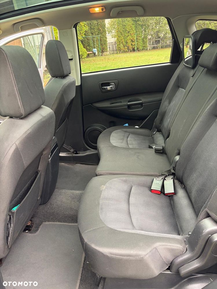 Nissan Qashqai+2 - 11