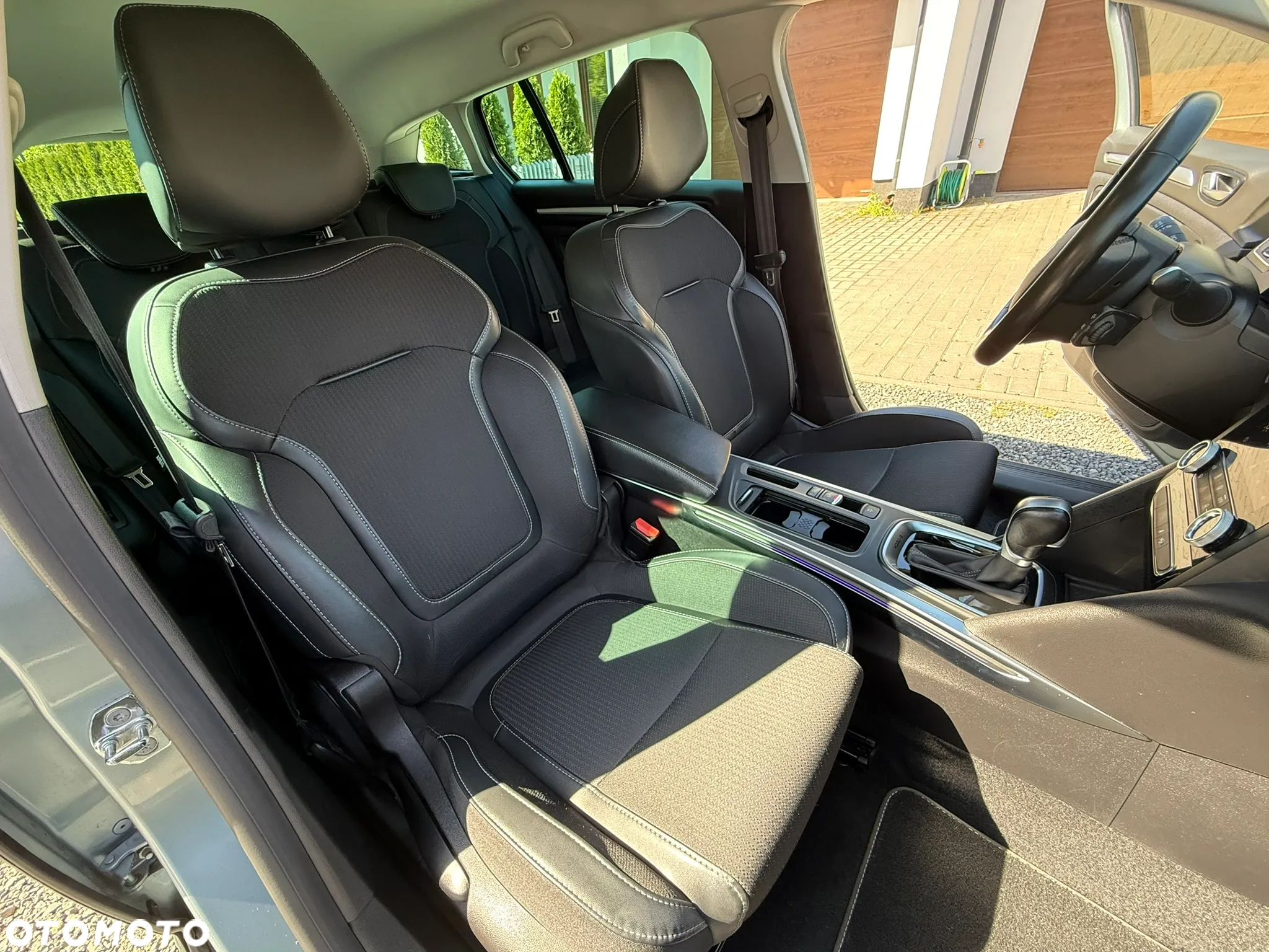Renault Megane 1.6 E-TECH Plug-In Intens - 16