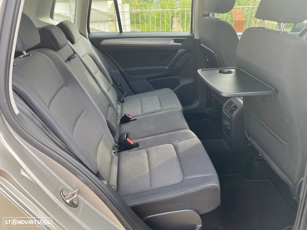 VW Golf 1.6 TDi BlueMotion Confortline - 14